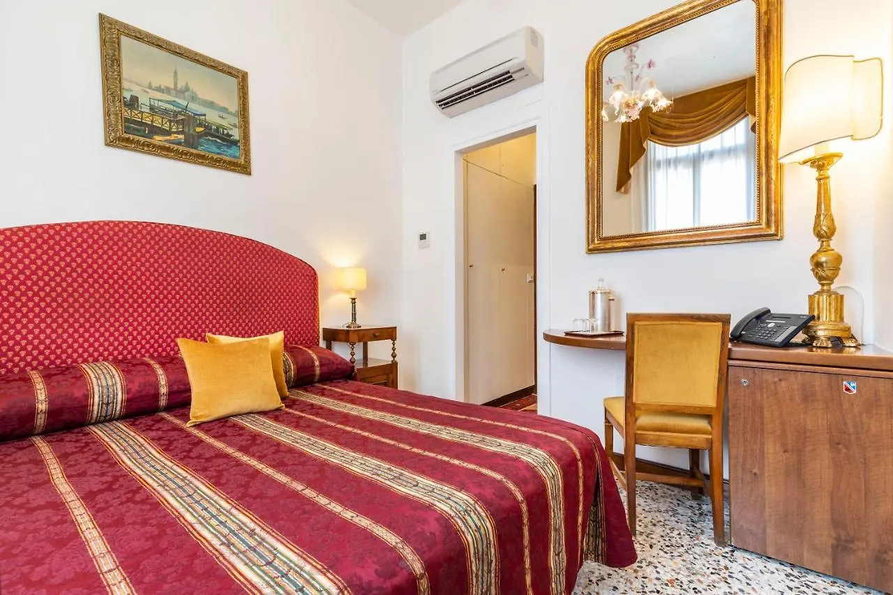 Palazzo Schiavoni Residenza D'Epoca & Suite-Apartments Venice Italy