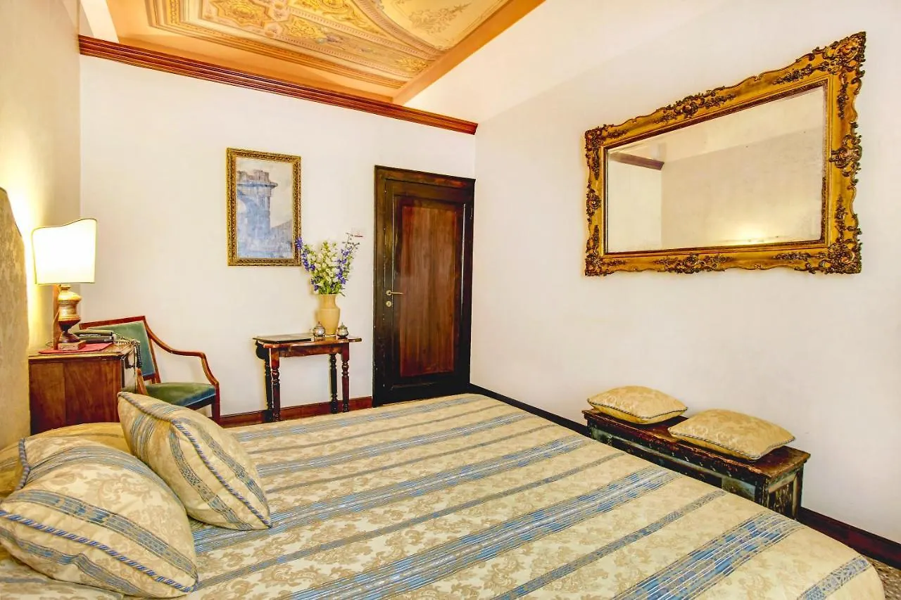 *** Pensión Palazzo Schiavoni Residenza D'Epoca & Suite-Apartments Venecia Italia