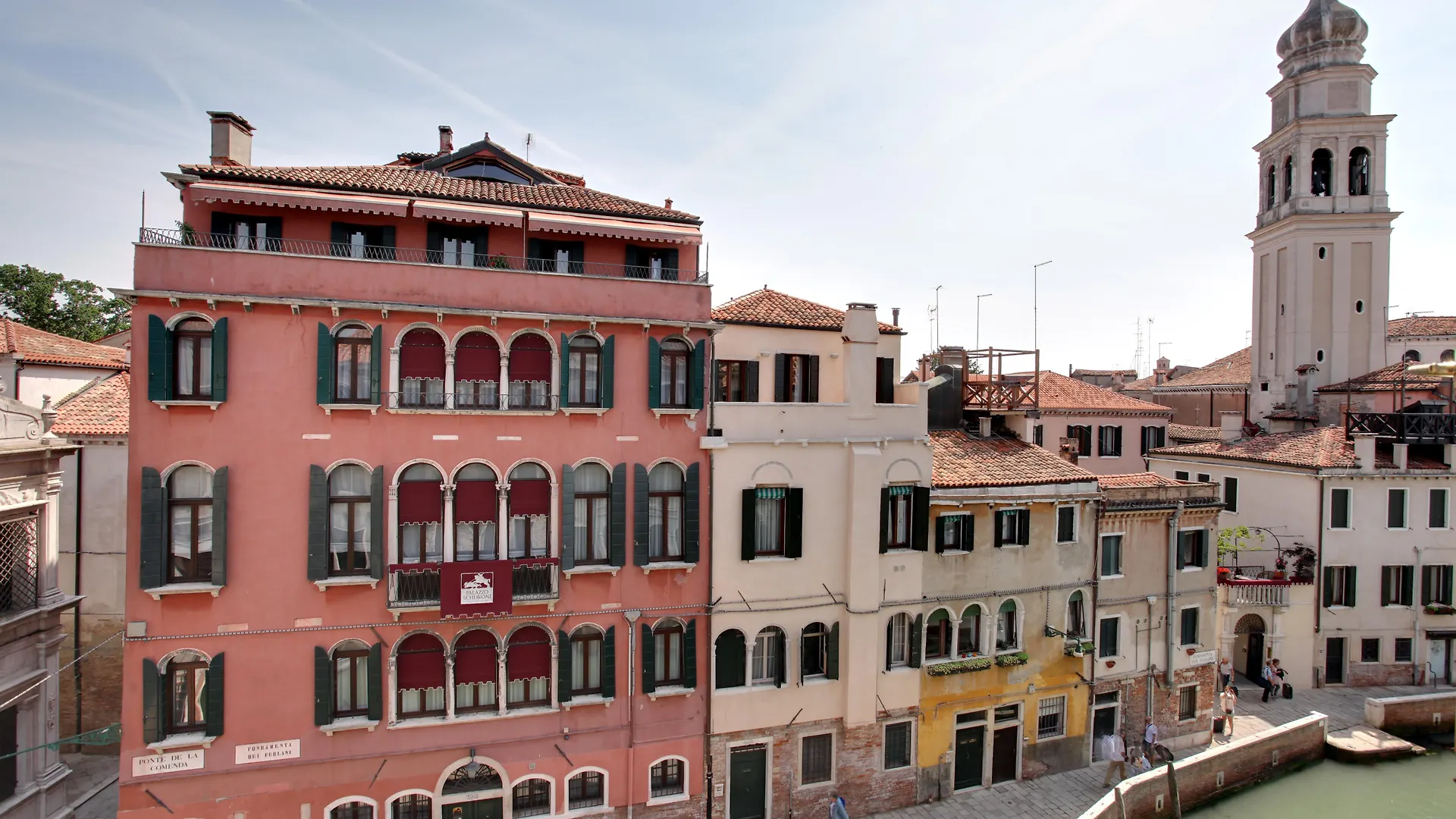 Palazzo Schiavoni Residenza D\'Epoca & Suite-Apartments location