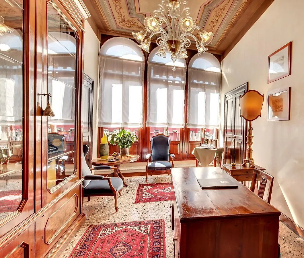 Palazzo Schiavoni Residenza D'Epoca & Suite-Apartments Venecia